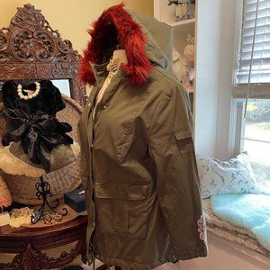 Venus NWOT 22 / 24 Green Embellished Jacket